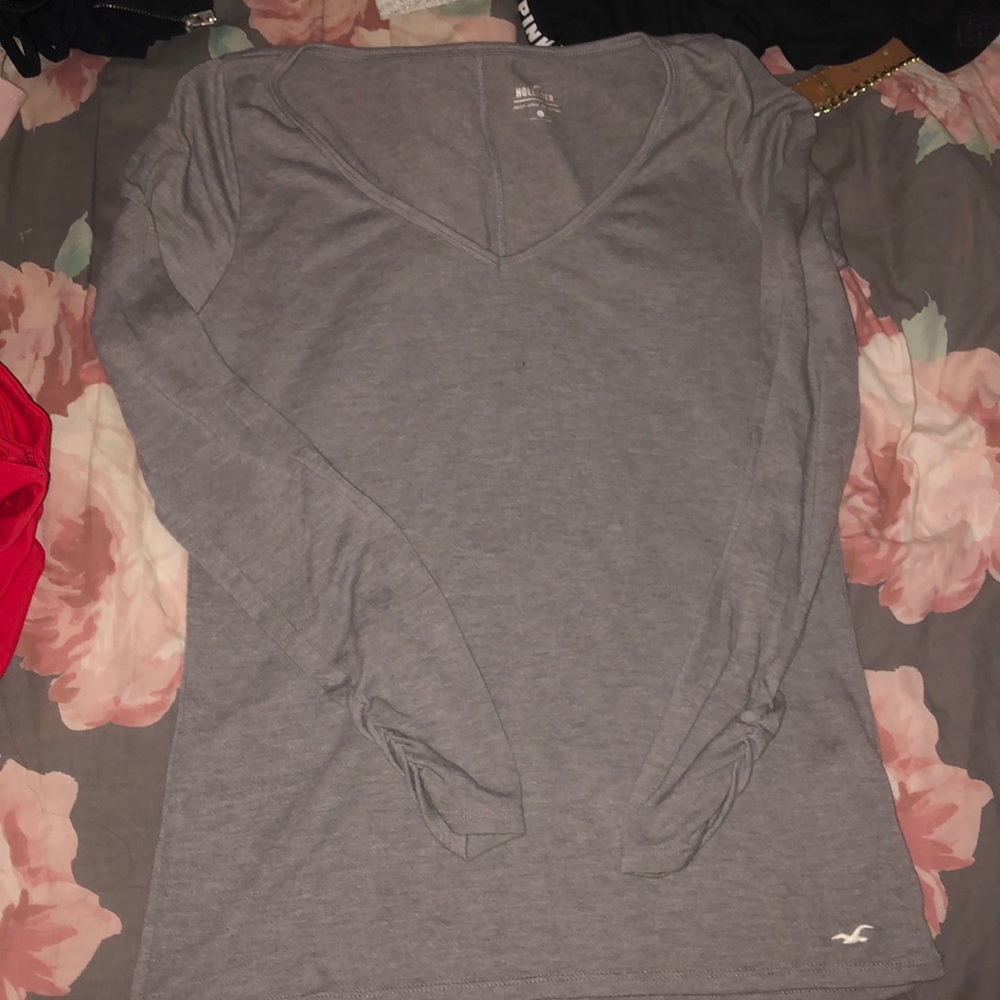 Hollister Long sleeve v neck